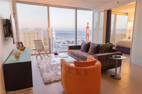 3722 Las Vegas Blvd #2903E, Las Vegas, NV 89158