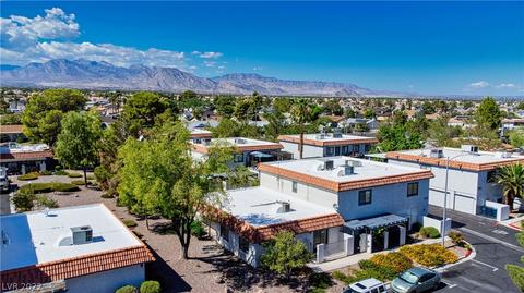1032 Willow Tree Dr #A, Las Vegas, NV 89128