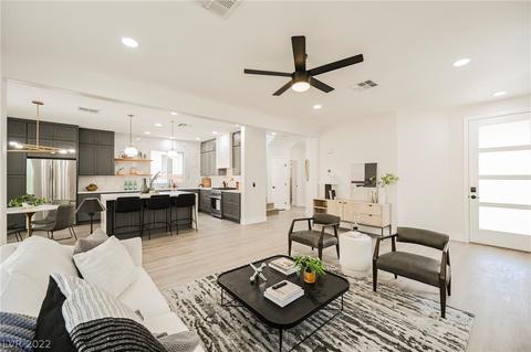 11086 Evvie Ln, Las Vegas, NV 89135