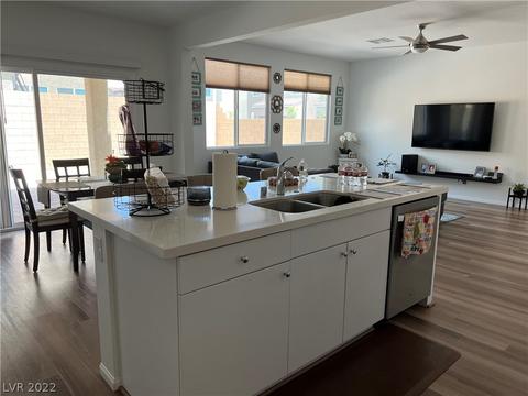 122 Rock Crossing Ave, North Las Vegas, NV 89031