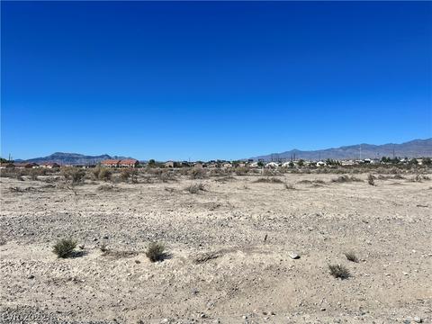 2540 Eastwind St, Pahrump, NV 89048