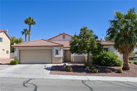 6302 Shadow Oak Dr, North Las Vegas, NV 89031