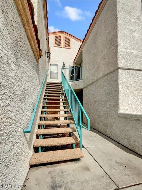 8452 Boseck Dr #218, Las Vegas, NV 89145