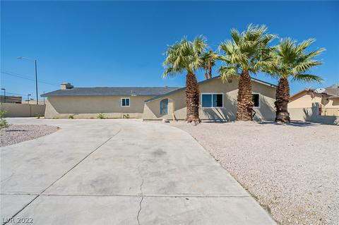 8085 Red Barn Dr, Las Vegas, NV 89123