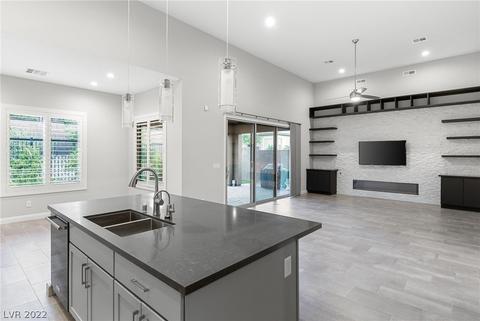 6795 Regency Crest Ave, Las Vegas, NV 89148