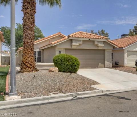 2672 Prairie Dunes Dr, Las Vegas, NV 89142