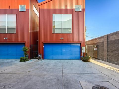 1174 E Carson Ave, Las Vegas, NV 89101