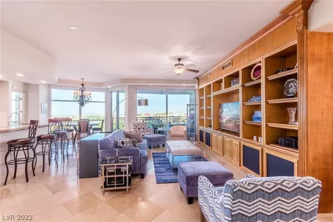 9101 Alta Dr #307, Las Vegas, NV 89145