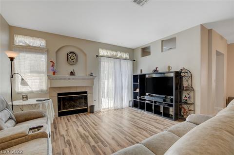 5374 Runningbrook Rd, Las Vegas, NV 89120