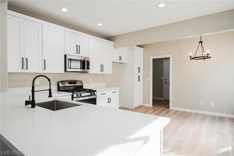 2294 Cassatt Dr, Henderson, NV 89074