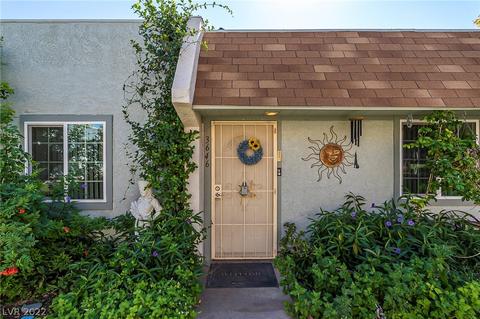 3646 Villa Knolls East Dr, Las Vegas, NV 89120