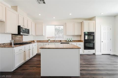 6705 Sea Swallow St, North Las Vegas, NV 89084