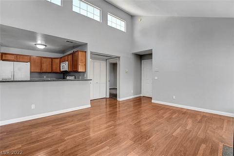 9325 W Desert Inn Rd #252, Las Vegas, NV 89117