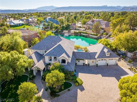 8749 Newport Isle Ct, Las Vegas, NV 89117