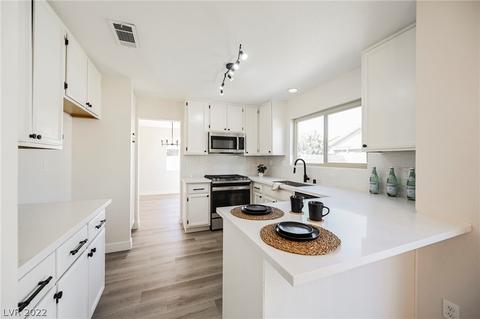 373 Cambray St, Henderson, NV 89074