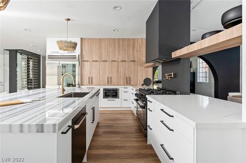 9912 Cozy Glen Cir, Las Vegas, NV 89117