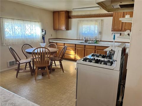 910 9th St, Ely, NV 89301 photo 5