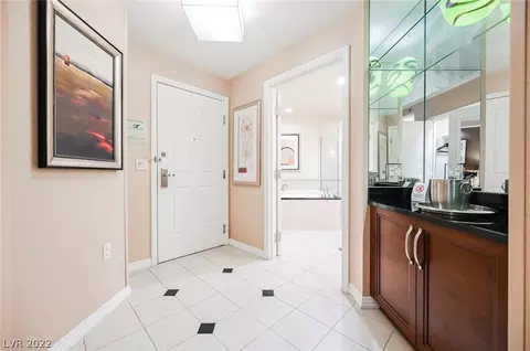 125 E Harmon Ave #2515, Las Vegas, NV 89109