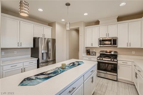 3202 Molinos Dr, Las Vegas, NV 89141