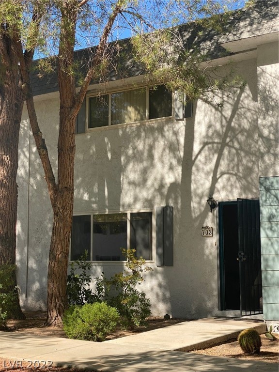 703 Greenbriar Townhouse Way