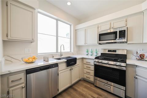 5155 W Tropicana Ave #2042, Las Vegas, NV 89103