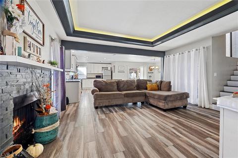 8165 Leger Dr, Las Vegas, NV 89145