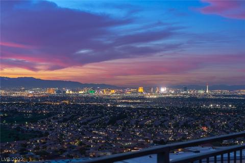 15 Rockstream Dr, Henderson, NV 89012