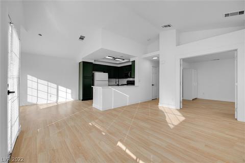 5201 S Torrey Pines Dr #1227, Las Vegas, NV 89118