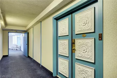 205 E Harmon Ave #406, Las Vegas, NV 89169