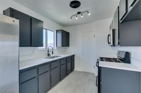 4044 Maple Hill Rd, Las Vegas, NV 89115