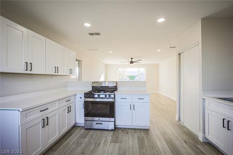 1836 W Mcdonald Ave, North Las Vegas, NV 89032