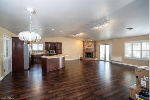 6254 Bullion Blvd, Las Vegas, NV 89103