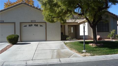 5213 Los Santos Ln, Las Vegas, NV 89130