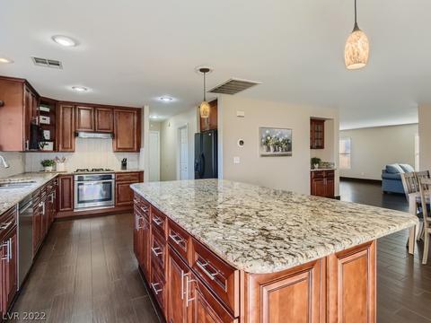 8741 Cave Junction Ct, Las Vegas, NV 89131