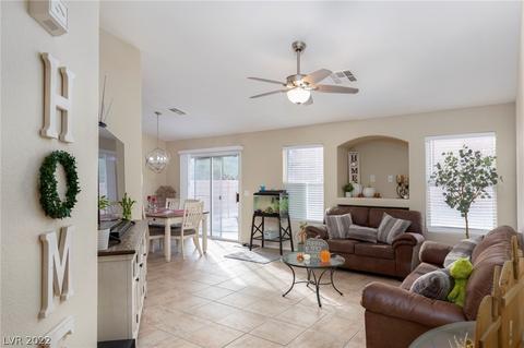 633 Turtleback Dr, North Las Vegas, NV 89031