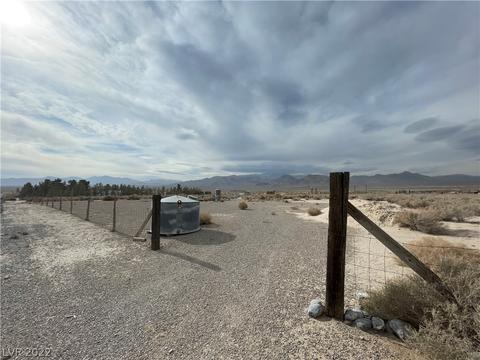 15425 Pugatz St, Las Vegas, NV 89124