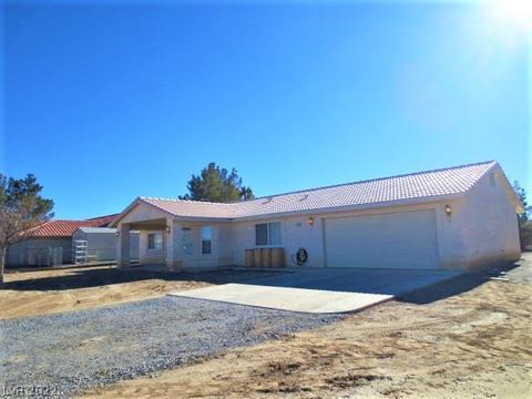 121 E Jaybird St, Pahrump, NV 89048