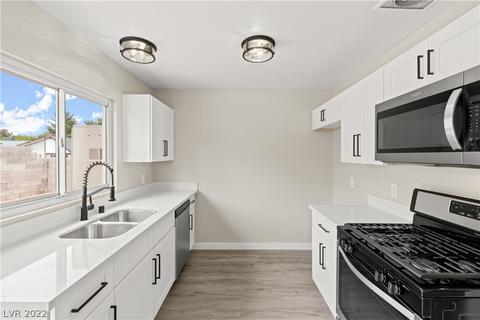 6948 Royal Meadow Pl, Las Vegas, NV 89147