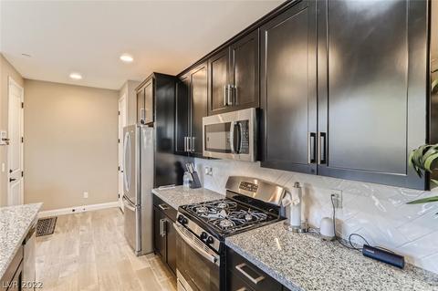 897 E Sunset Rd, Henderson, NV 89011 photo 11