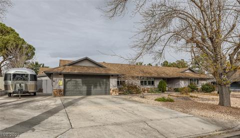 3716 Greencrest Dr, Las Vegas, NV 89121