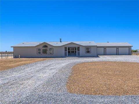 2951 Palm Dr, Pahrump, NV 89060