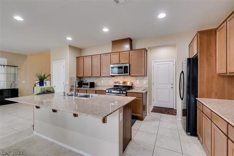 5966 Smith Valley Rd, Las Vegas, NV 89148