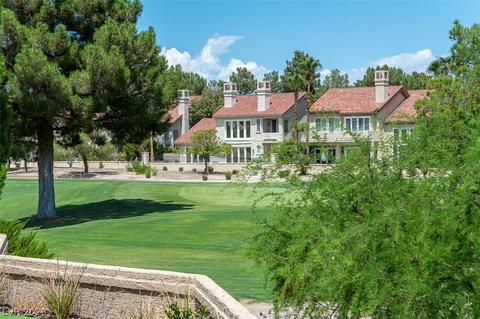 8209 Round Hills Cir, Las Vegas, NV 89113