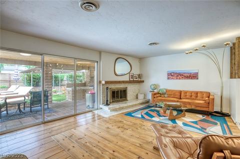 2708 Gilmary Ave, Las Vegas, NV 89102