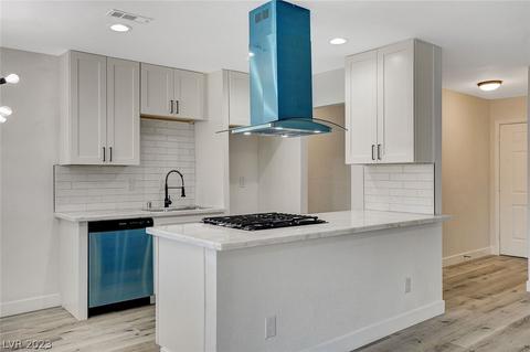 912 Dumbarton St, Las Vegas, NV 89110