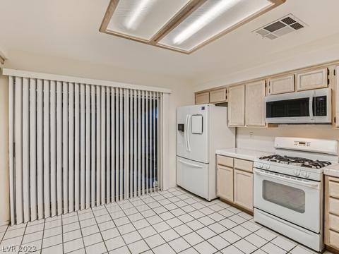 2190 Eaglecloud Dr, Henderson, NV 89074 photo 9
