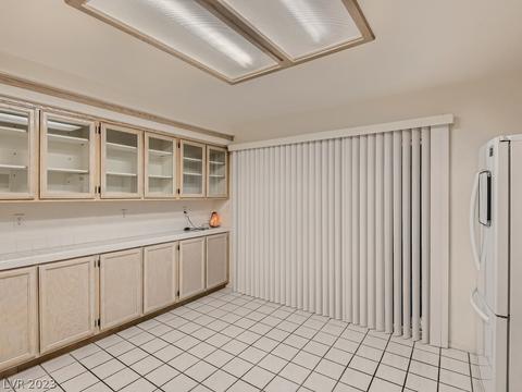 2190 Eaglecloud Dr, Henderson, NV 89074 photo 11