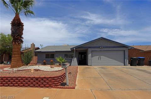 423 Shamrock Dr, Henderson, NV 89002