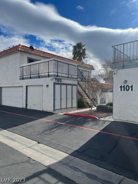 1105 Willow Tree Dr #C, Las Vegas, NV 89128