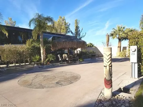 8175 Arville St #250, Las Vegas, NV 89139